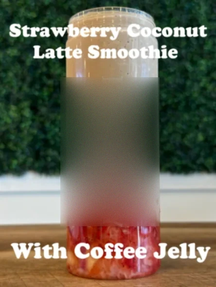 Strawberry Coconut Latte Smoothie w. Coffee Jelly