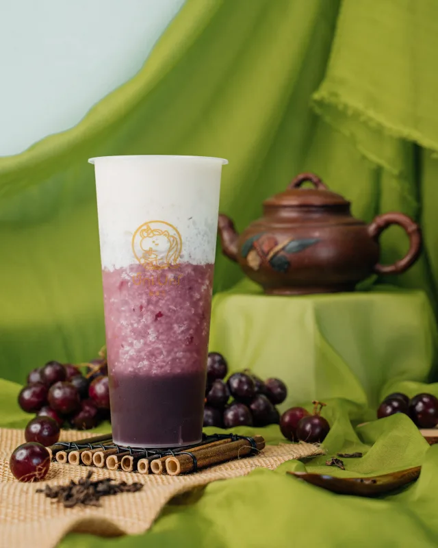 Grape Jasmine Green Tea with Cheese Foam