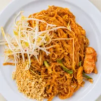L Pad Thai